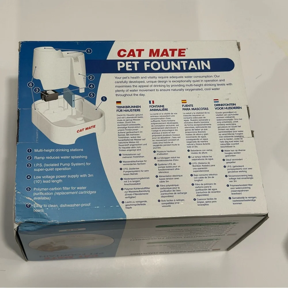 ITEM IS NOT AVAILABLE!! Cat Mate White Pet Fountain. Cats & small dogs.